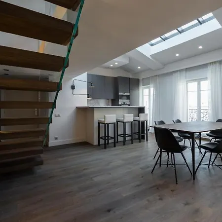 Duplex Avenue Jean-medecin * Nicea