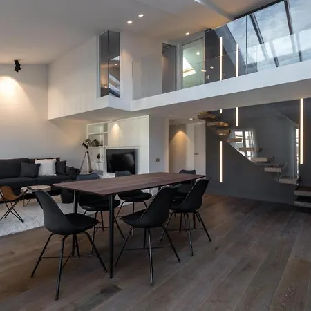 Apartment Duplex Avenue Jean-medecin Nizza